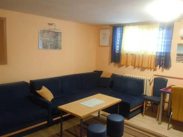 Apartment Fontana Belgrado Exterior foto